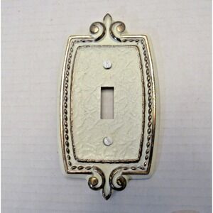 Vtg Amerock Bonaventure Regency White Single Toggle Switch Plate 8881 RW 70s